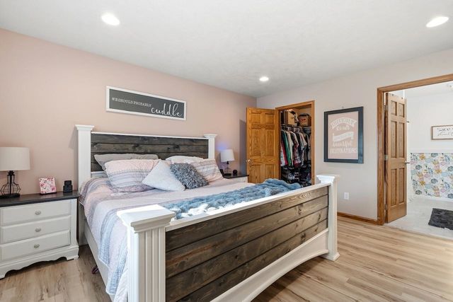 2412 4th Ave. SW, Minot, ND 58701