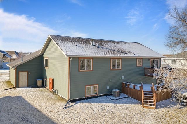 2412 4th Ave. SW, Minot, ND 58701