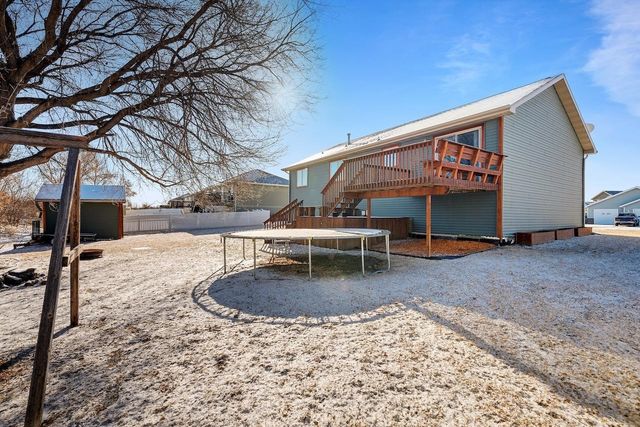 2412 4th Ave. SW, Minot, ND 58701