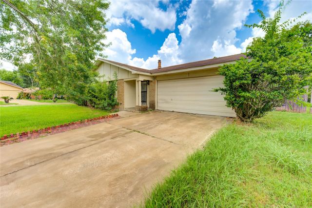 15515 Mira Monte Drive, Houston, TX 77083