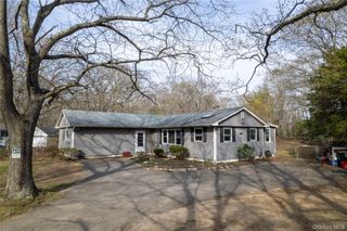 149 Miller Place Road, Miller Place, NY 11764
