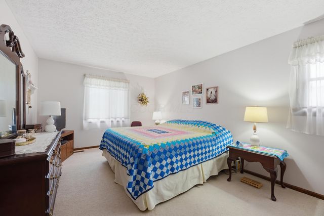 404 Knob Avenue, Reynoldsburg, OH 43068