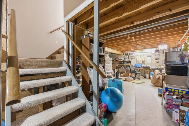 404 Knob Avenue, Reynoldsburg, OH 43068