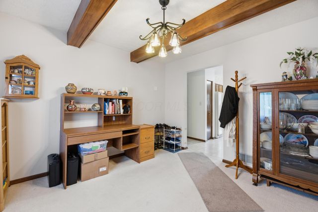 404 Knob Avenue, Reynoldsburg, OH 43068