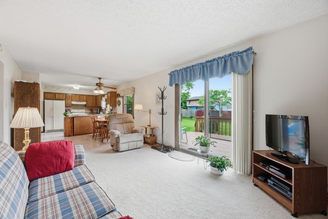 404 Knob Avenue, Reynoldsburg, OH 43068