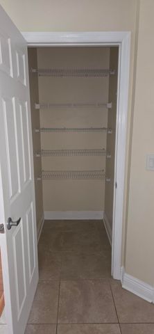 815 W Boynton Beach Boulevard 5-206, Boynton Beach, FL 33426