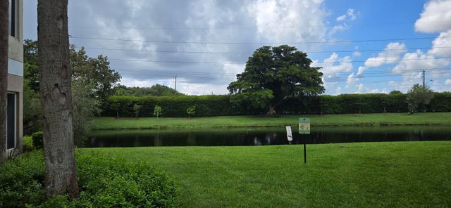 815 W Boynton Beach Boulevard 5-206, Boynton Beach, FL 33426