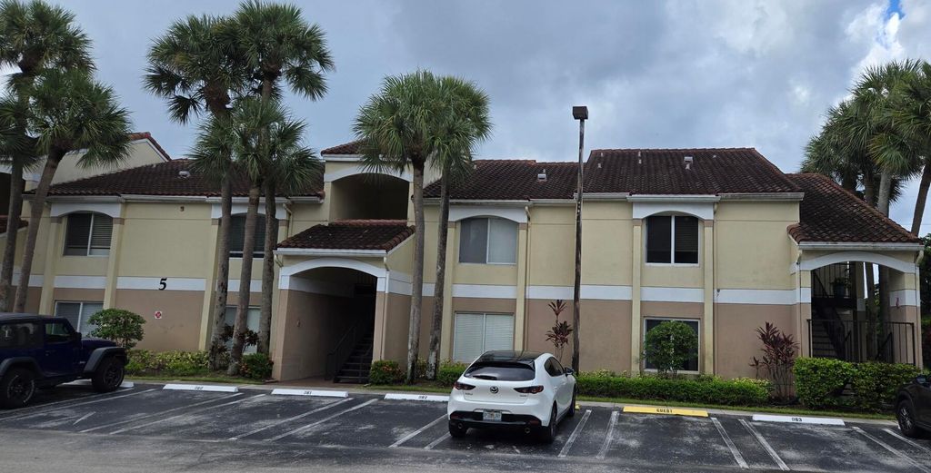 815 W Boynton Beach Boulevard 5-206, Boynton Beach, FL 33426