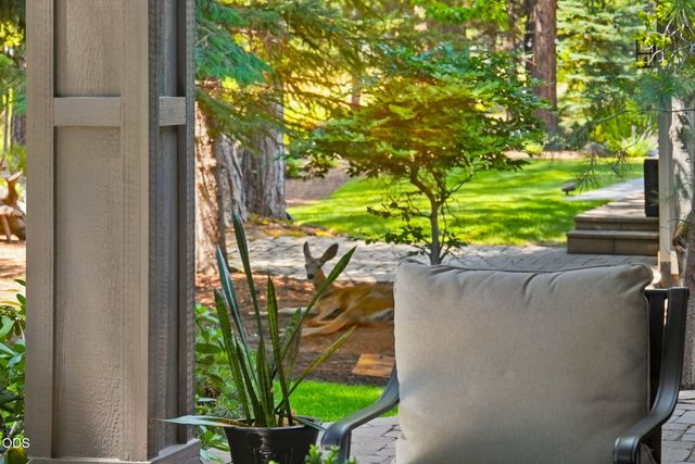 2721 NW Champion Circle, Bend, OR 97703