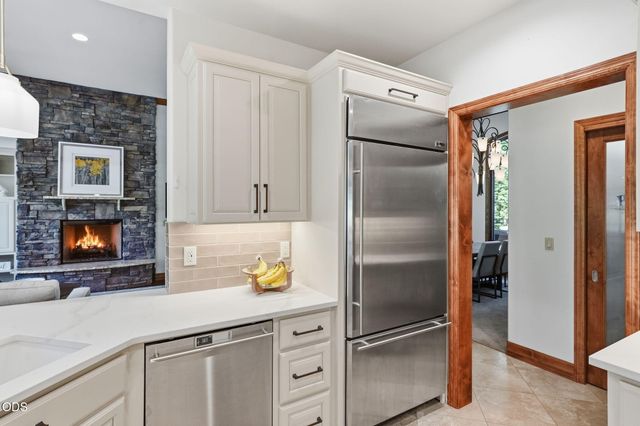 2721 NW Champion Circle, Bend, OR 97703