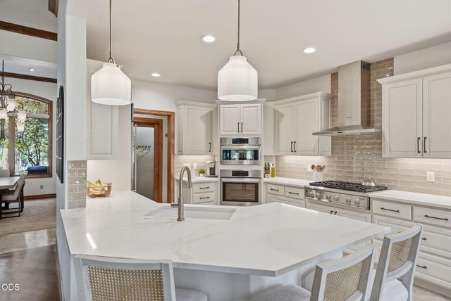 2721 NW Champion Circle, Bend, OR 97703