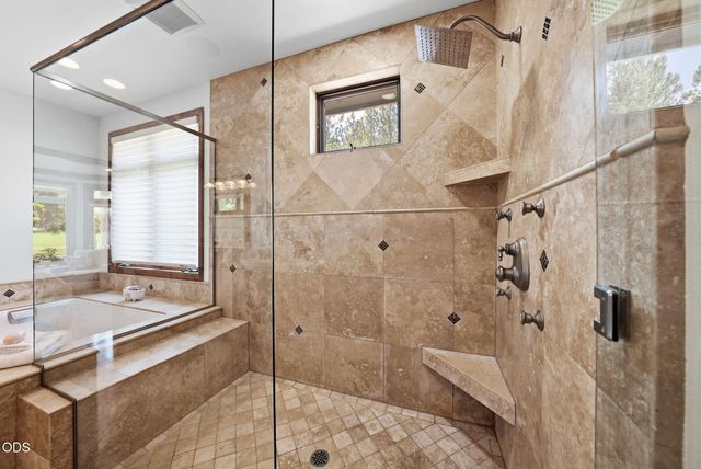 2721 NW Champion Circle, Bend, OR 97703