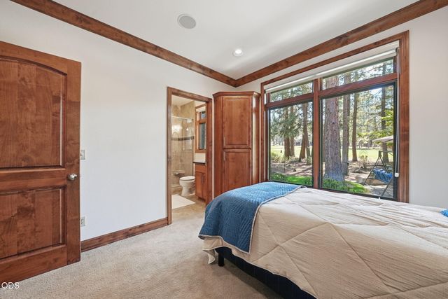 2721 NW Champion Circle, Bend, OR 97703