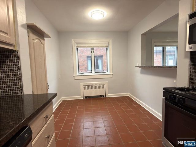 530 Broad Avenue 16, Englewood, NJ 07631