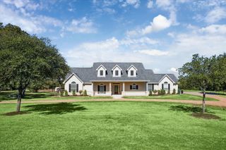 840 E Glenn Street, Bellville, TX 77418