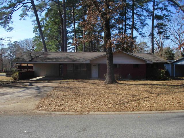 1110 Hickory Street, Crossett, AR 71635