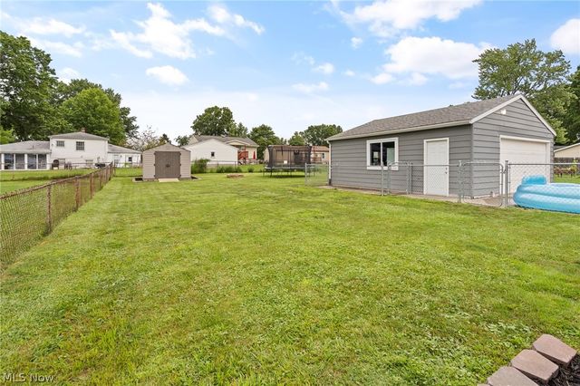 5684 Stanford Avenue, Youngstown, OH 44515