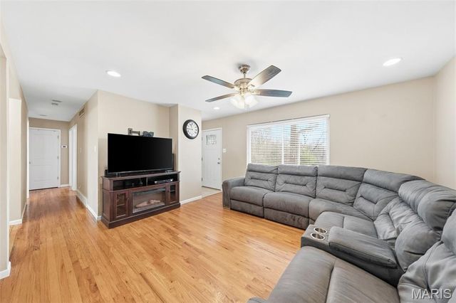 5248 Elaine Drive, Arnold, MO 63010