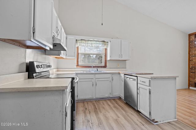 3607 Mandy Lane, Morehead City, NC 28557