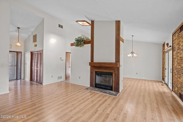 3607 Mandy Lane, Morehead City, NC 28557