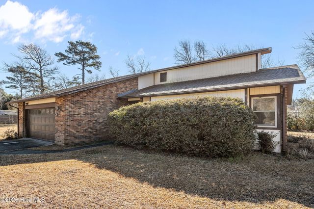 3607 Mandy Lane, Morehead City, NC 28557