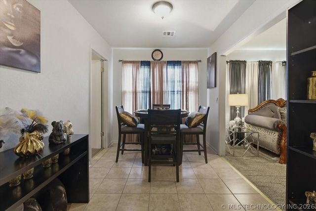 7360 E Newton Street, Tulsa, OK 74115