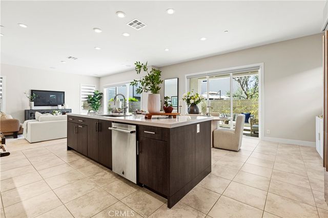 161 Walworth, Lake Forest, CA 92630