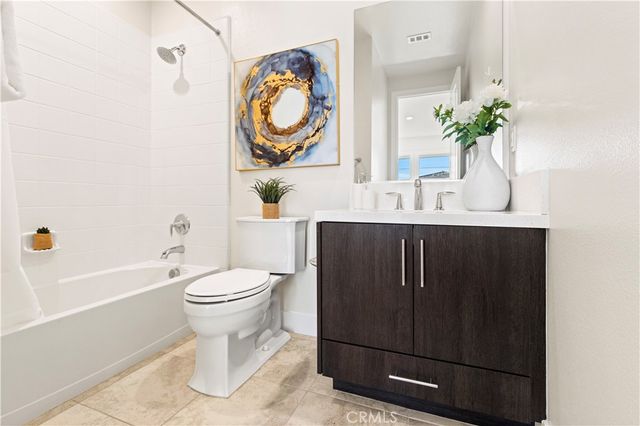 161 Walworth, Lake Forest, CA 92630