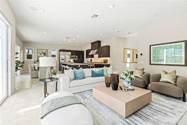 161 Walworth, Lake Forest, CA 92630