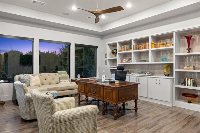 8408 CARRANZO DR, Austin, TX 78735