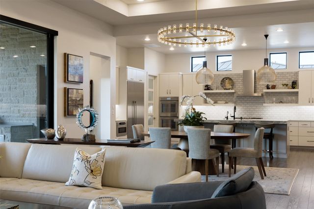 8408 CARRANZO DR, Austin, TX 78735