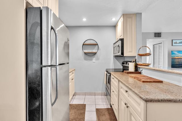 1826 N Dixie Highway 204, Fort Lauderdale, FL 33305