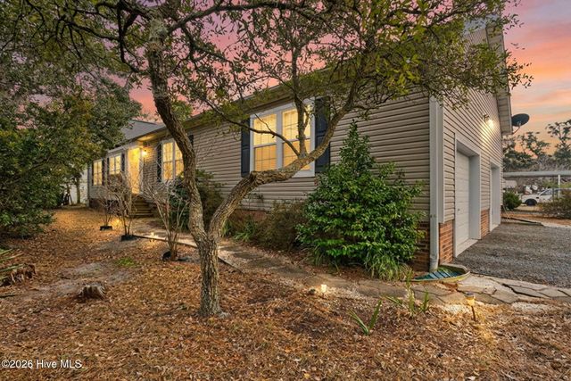 110 NE 67th Street, Oak Island, NC 28465