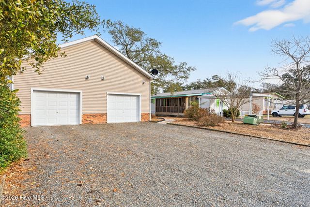110 NE 67th Street, Oak Island, NC 28465