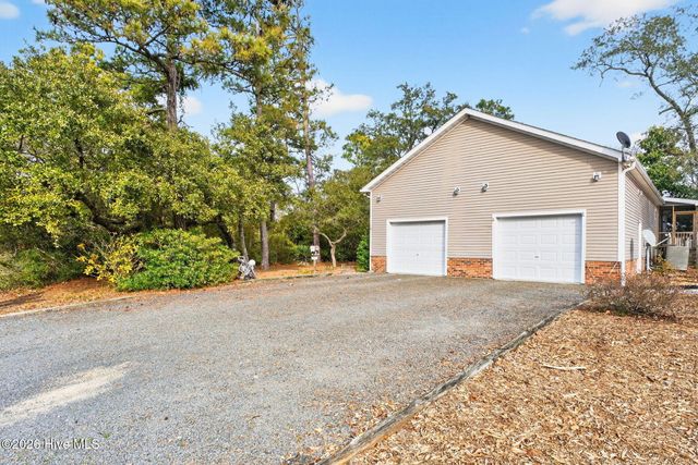 110 NE 67th Street, Oak Island, NC 28465