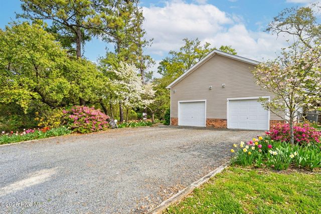 110 NE 67th Street, Oak Island, NC 28465