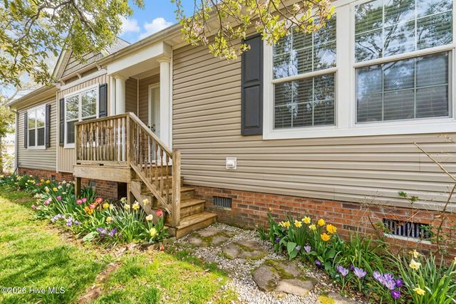 110 NE 67th Street, Oak Island, NC 28465