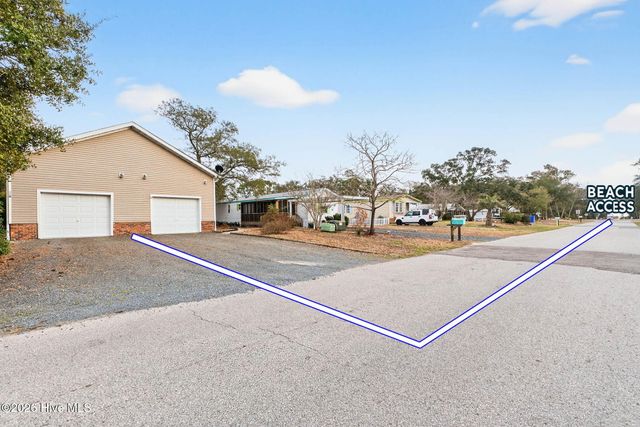 110 NE 67th Street, Oak Island, NC 28465