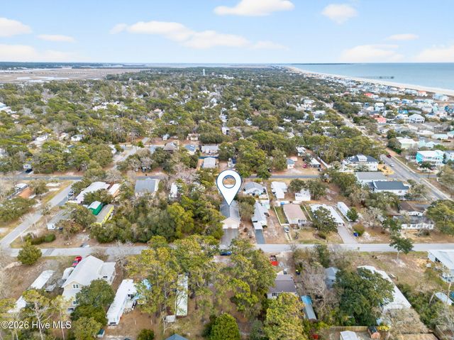 110 NE 67th Street, Oak Island, NC 28465