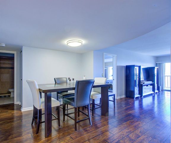 3040 Lake Shore Drive 502, Riviera Beach, FL 33404
