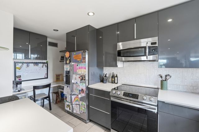 65 Lake Ave 830, Worcester, MA 01604