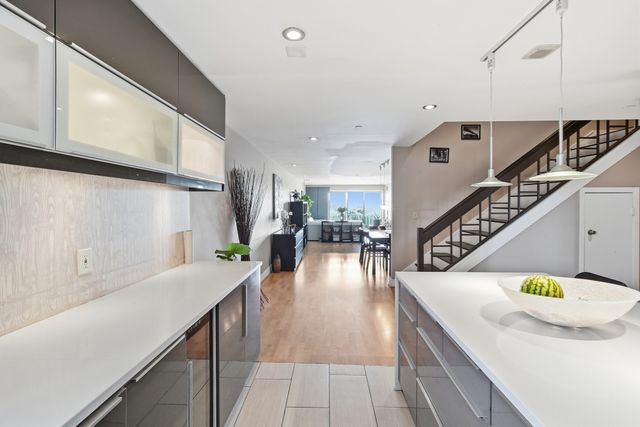 65 Lake Ave 830, Worcester, MA 01604