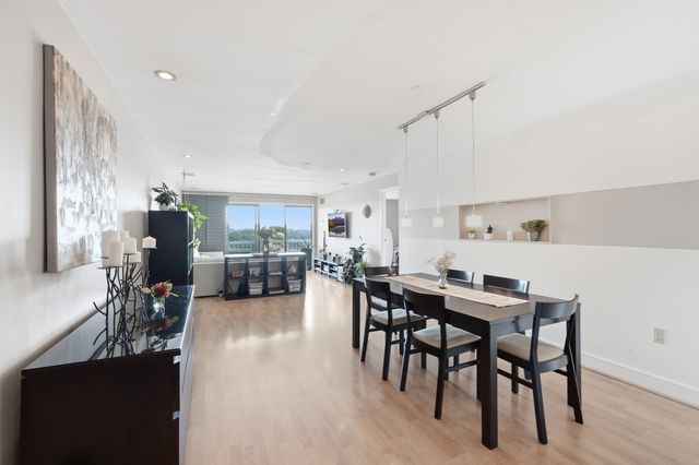 65 Lake Ave 830, Worcester, MA 01604
