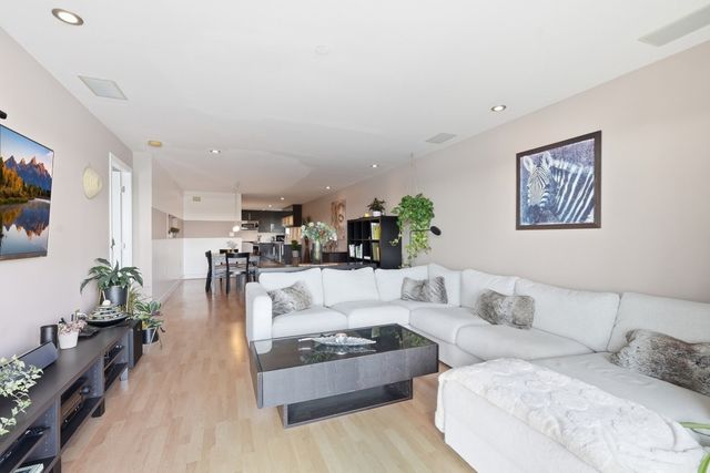 65 Lake Ave 830, Worcester, MA 01604