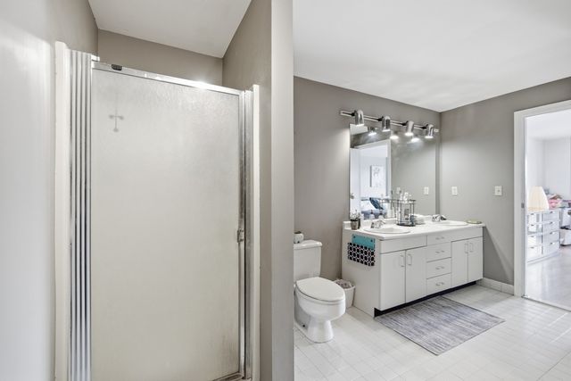65 Lake Ave 830, Worcester, MA 01604