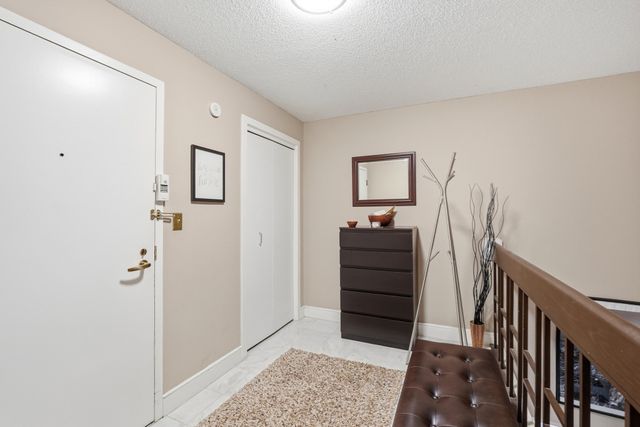 65 Lake Ave 830, Worcester, MA 01604