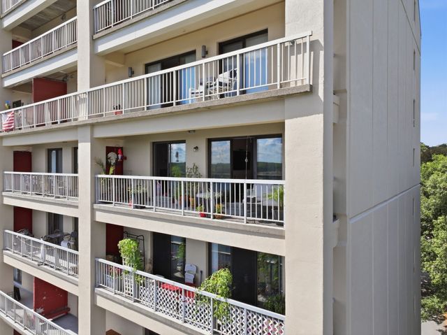 65 Lake Ave 830, Worcester, MA 01604