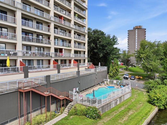 65 Lake Ave 830, Worcester, MA 01604