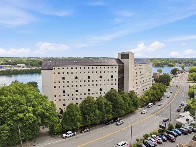 65 Lake Ave 830, Worcester, MA 01604