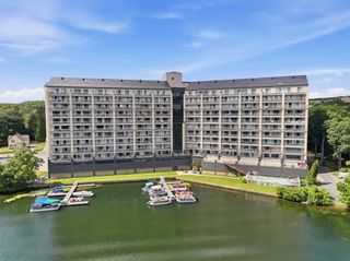 65 Lake Ave 830, Worcester, MA 01604